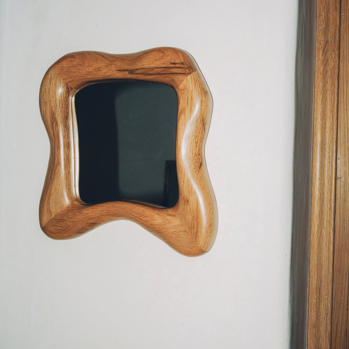 Minho Mirror – Project 213A